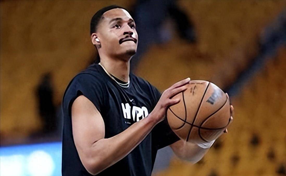 加时末段全明星赛传出新动向；华盛顿奇才防线松动；管理层表态：气氛紧张；阵容厚度经受考验的简单介绍-AYX