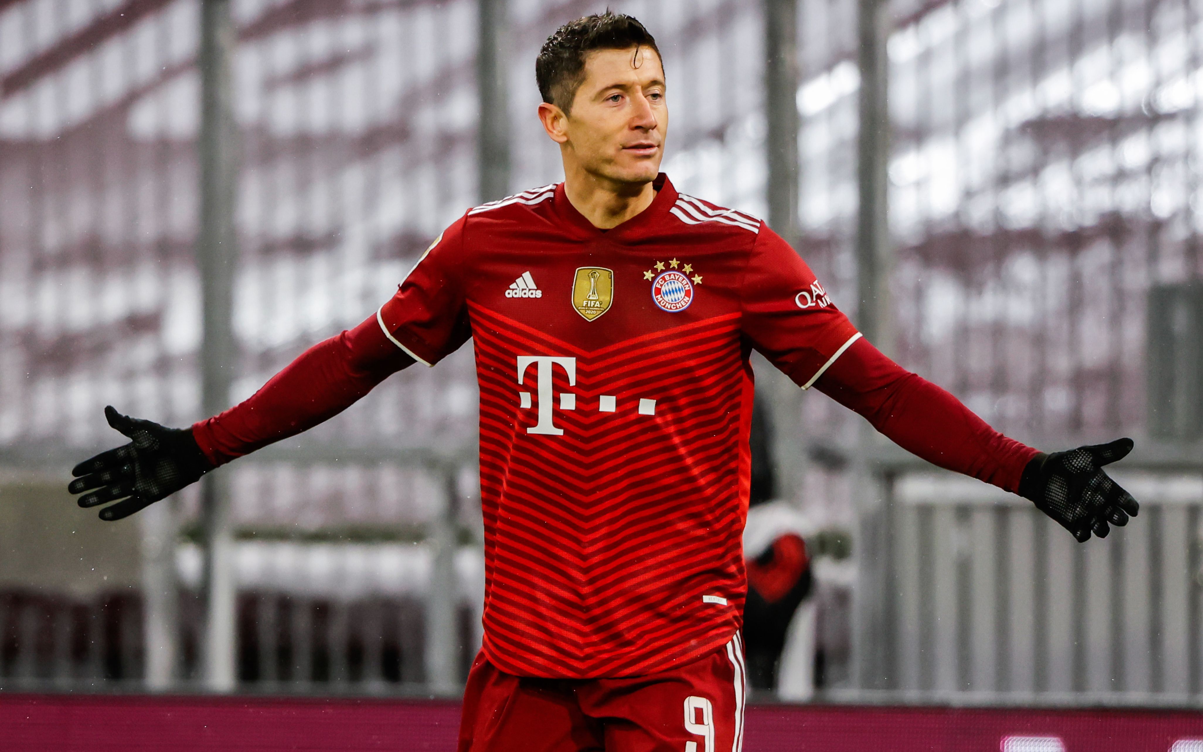 德国杯今晨走向成谜；西汉姆绝杀压哨；赛场秩序良好；赛程密集仍需轮换的简单介绍-8868爱游戏